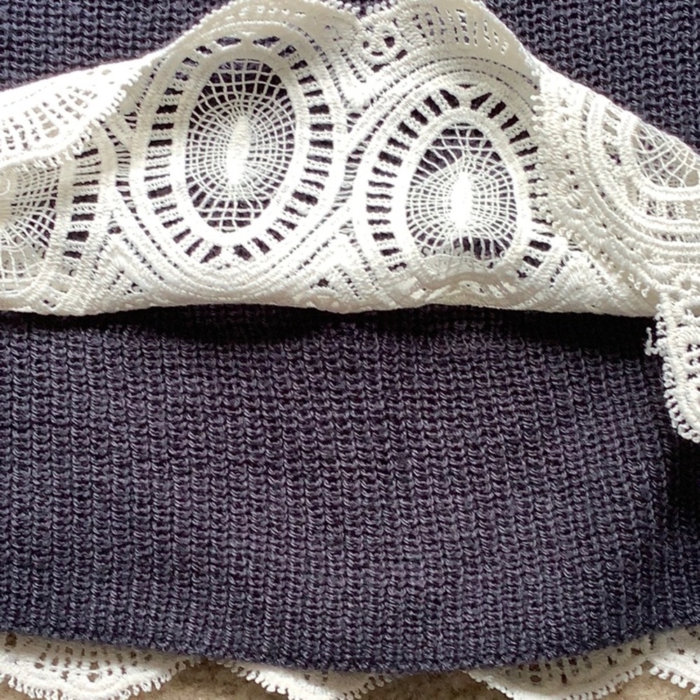 LC Lauren Conrad Navy Knit Sweater Lace Hem Sz XS - Picture 6 of 8